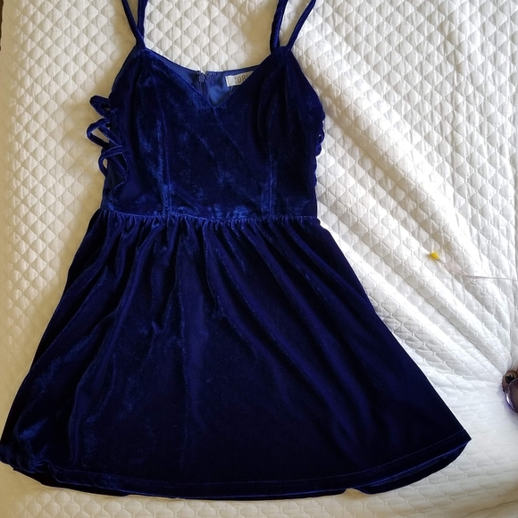 Nwt Tobi Dress - Picture 4 of 10